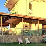 Family Friend Pool 3b 1 Alacati Cesme Villa
