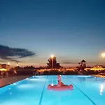 Villa Family Friend Pool 3b 1 Alacati Cesme