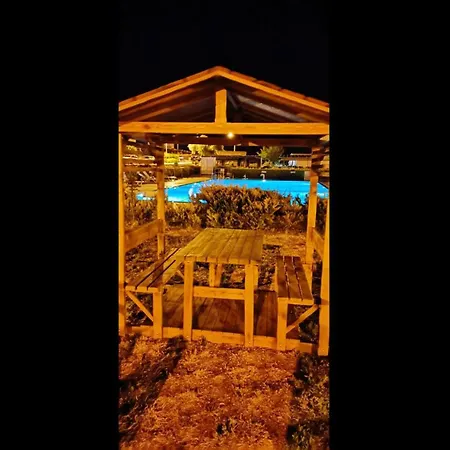 Villa Family Friend Pool 3b 1 Alacati Cesme Ildiri