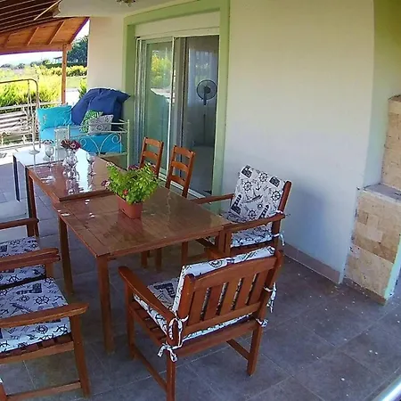 Family Friend Pool 3b 1 Alacati Cesme * Ildir