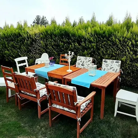 Family Friend Pool 3b 1 Alacati Cesme Vila *