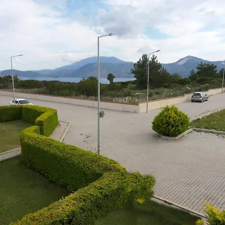 Family Friend Pool 3b 1 Alacati Cesme