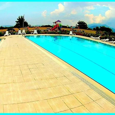 Villa Family Friend Pool 3b 1 Alacati Cesme
