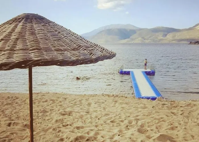 Family Friend Pool 3b 1 Alacati Cesme * Ildiri