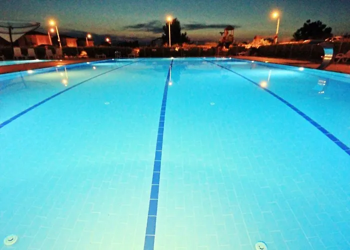 Vila Family Friend Pool 3b 1 Alacati Cesme