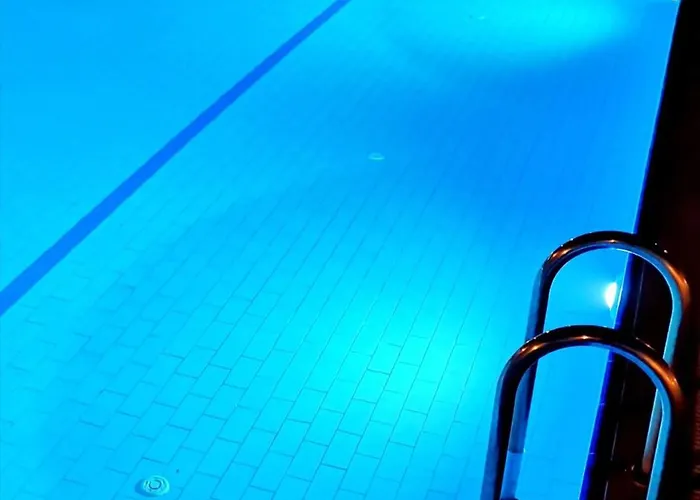 Family Friend Pool 3b 1 Alacati Cesme *
