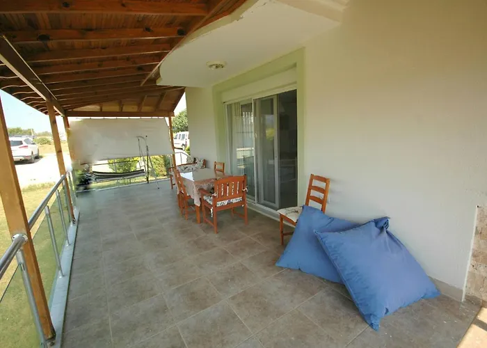 Villa Family Friend Pool 3b 1 Alacati Cesme *