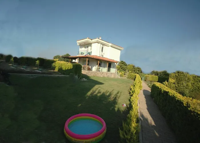 Villa Family Friend Pool 3b 1 Alacati Cesme *