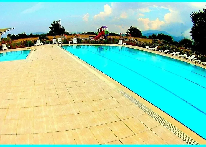 Villa Family Friend Pool 3b 1 Alacati Cesme