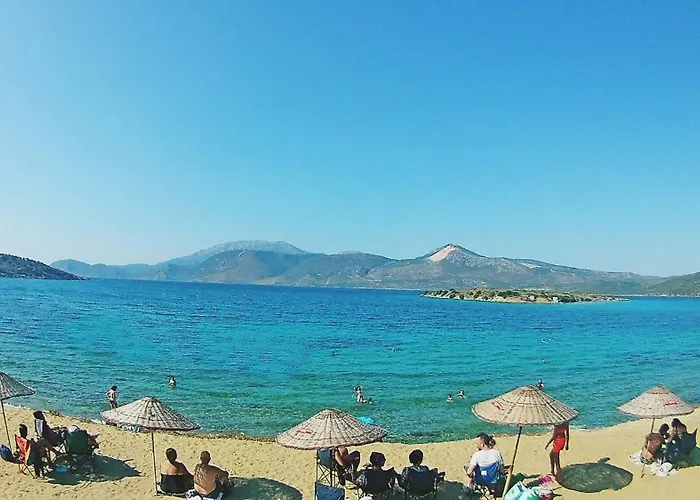 Villa Family Friend Pool 3b 1 Alacati Cesme