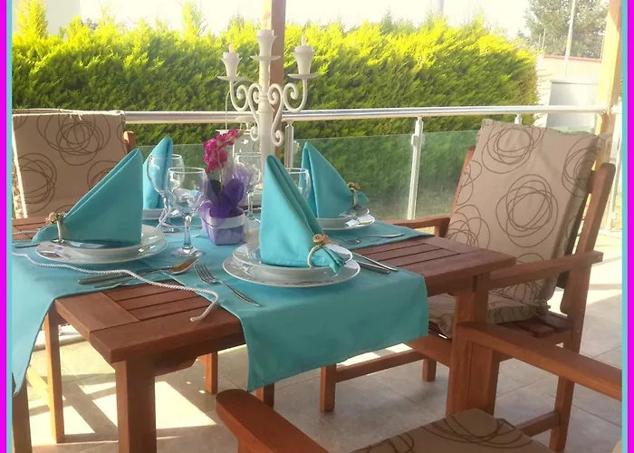 Family Friend Pool 3b 1 Alacati Cesme Villa Ildiri